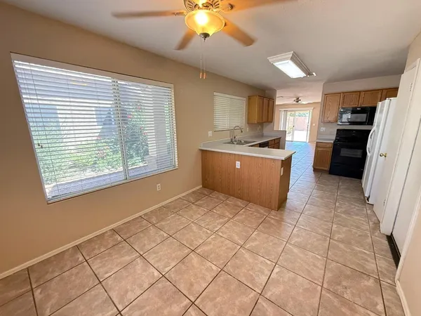 $2,000 | 3623 West Villa Linda Drive, Glendale, AZ 85310