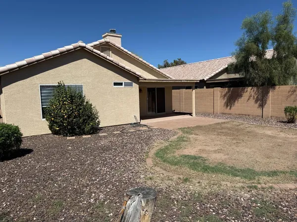 $2,000 | 3623 West Villa Linda Drive, Glendale, AZ 85310