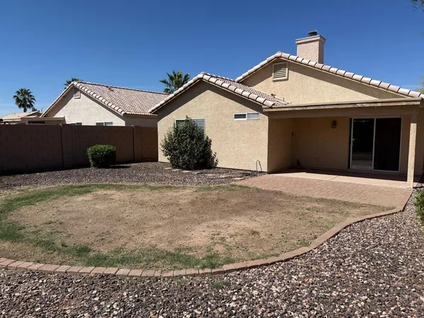$2,000 | 3623 West Villa Linda Drive, Glendale, AZ 85310