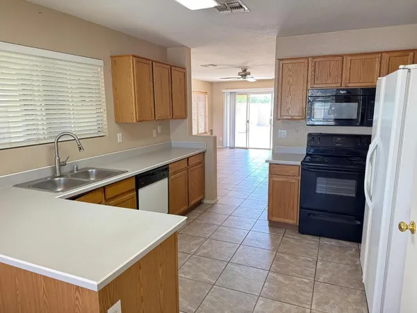 $2,000 | 3623 West Villa Linda Drive, Glendale, AZ 85310