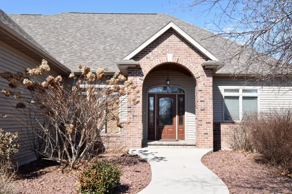 $769,900 | N6393 Tradewinds Circle, Beaver Dam, WI 53916
