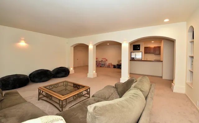 $799,900 | N6393 Tradewinds Circle, Beaver Dam, WI 53916