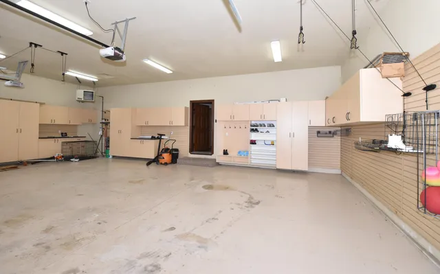 $799,900 | N6393 Tradewinds Circle, Beaver Dam, WI 53916