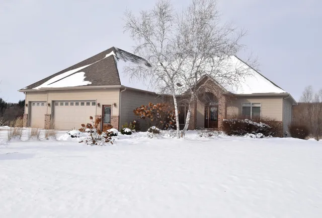 $799,900 | N6393 Tradewinds Circle, Beaver Dam, WI 53916