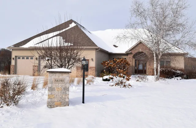 $799,900 | N6393 Tradewinds Circle, Beaver Dam, WI 53916