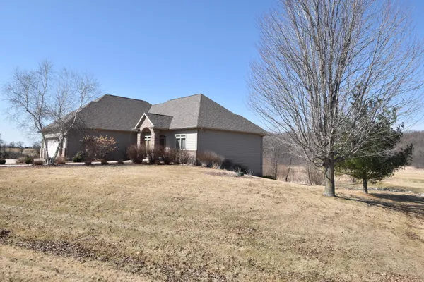$769,900 | N6393 Tradewinds Circle, Beaver Dam, WI 53916