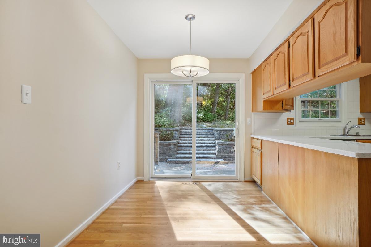10927 Howland Drive Reston, VA 20191 - Photo 16 of 52 Gallery Image 16