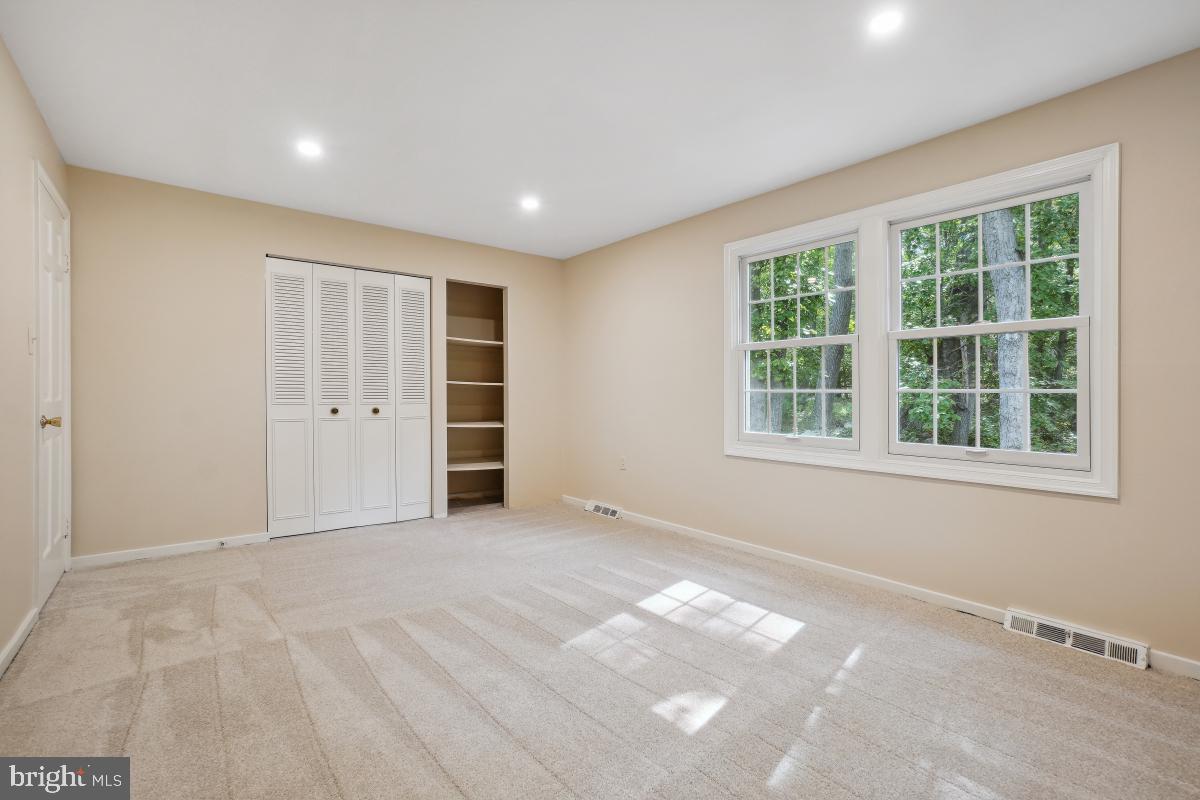 10927 Howland Drive Reston, VA 20191 - Photo 36 of 52 Gallery Image 36