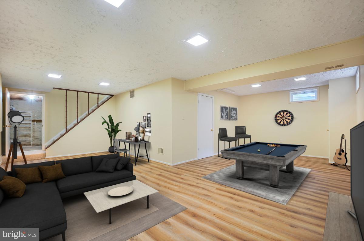 10927 Howland Drive Reston, VA 20191 - Photo 39 of 52 *Virtually Staged*