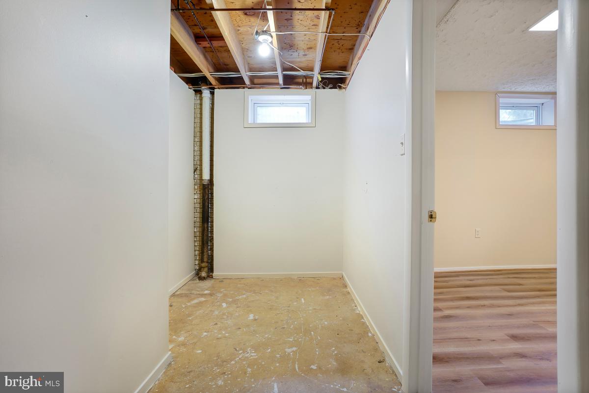 10927 Howland Drive Reston, VA 20191 - Photo 42 of 52 Gallery Image 42