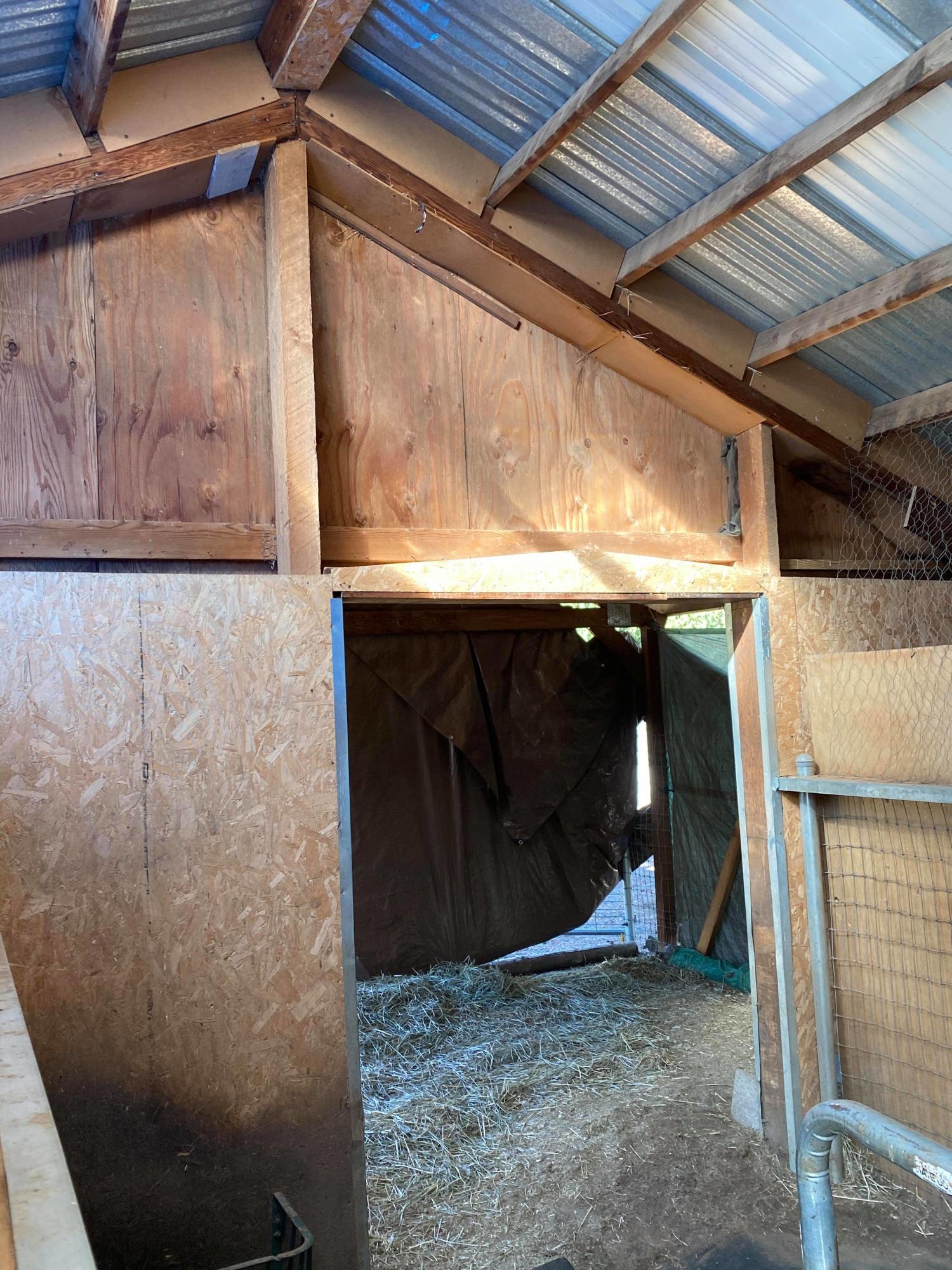 53421 Deep Woods Road La Pine, OR 97739 - Photo 22 of 33 Stall