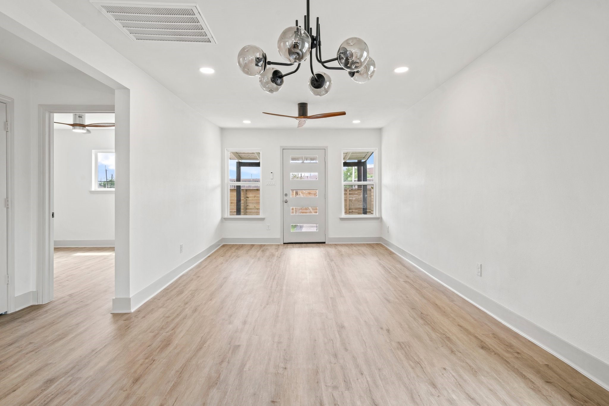 1009 Genova Street Houston, TX 77009 - Photo 17 of 36