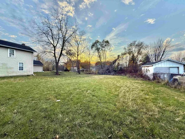 $30,000 | 18 South Pearl Street, Janesville, WI 53548