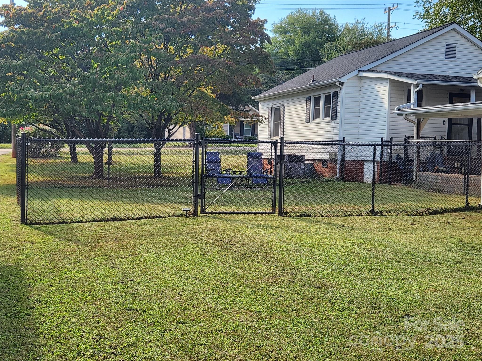 2301 South Ridge Avenue Kannapolis, NC 28083 - Photo 3 of 27 Gallery Image 3