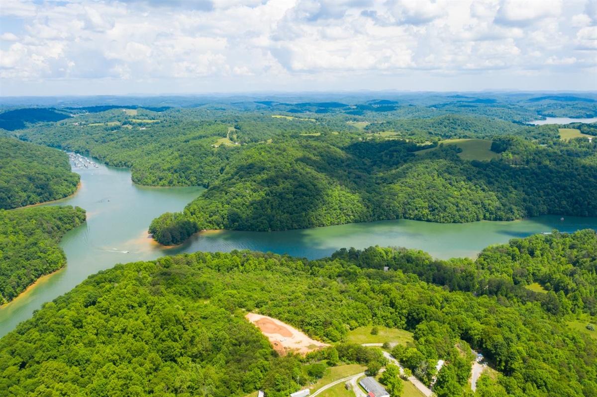 779 Landmark Road Jacksboro, TN 37757 - Photo 5 of 14 4-779-Landmark-Rd-Jacksboro-TN-3