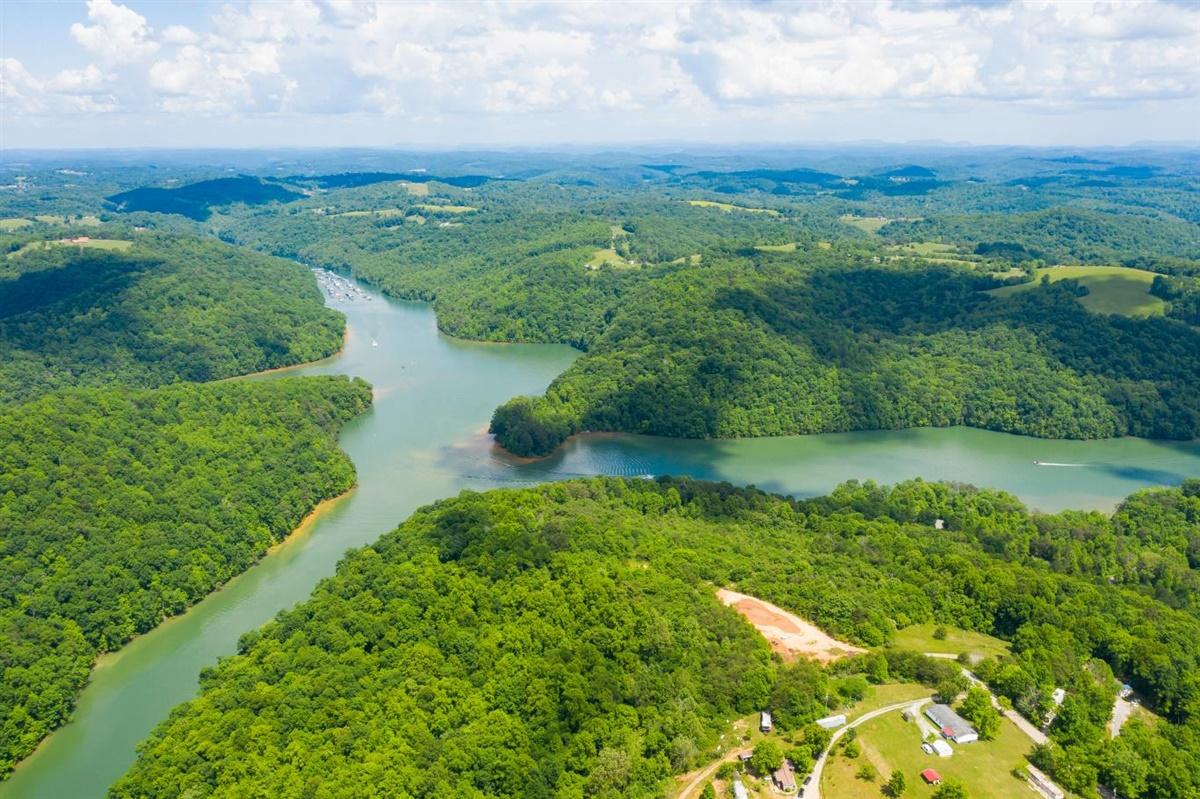 779 Landmark Road Jacksboro, TN 37757 - Photo 6 of 14 7-779-Landmark-Rd-Jacksboro-TN-6