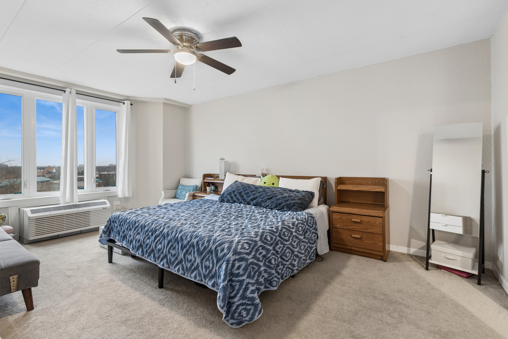 1 Renaissance Place, Unit 717 Palatine, IL 60067 - Photo 15 of 25