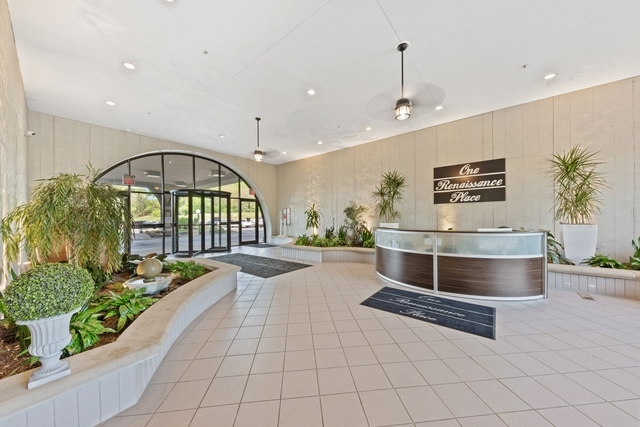1 Renaissance Place, Unit 717 Palatine, IL 60067 - Photo 21 of 25