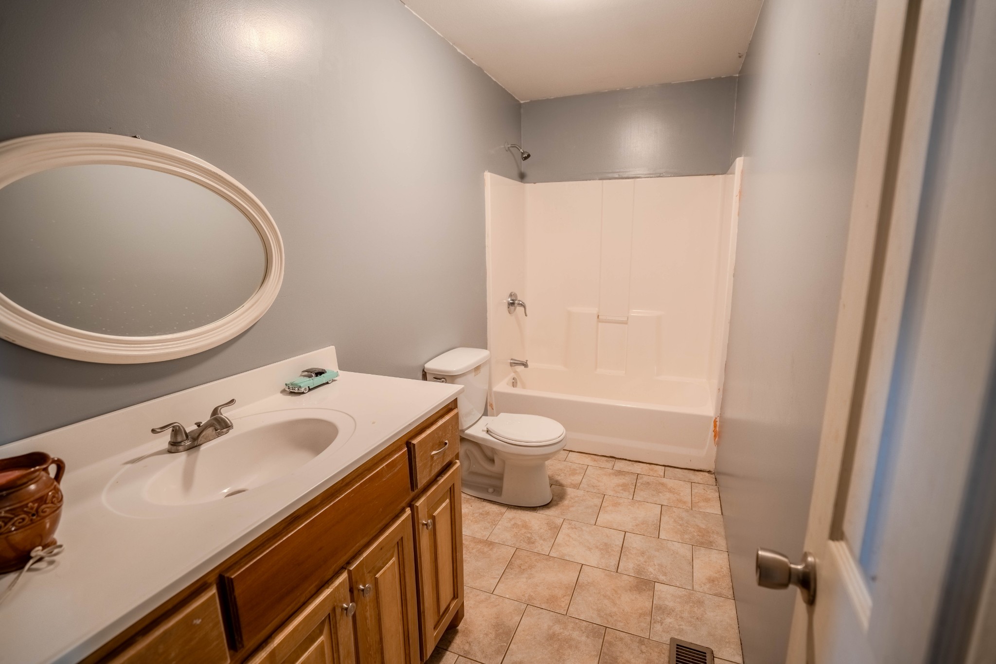 290 Prokesh Road Leoma, TN 38468 - Photo 20 of 43 a bathroom with a sink a toilet and a mirror