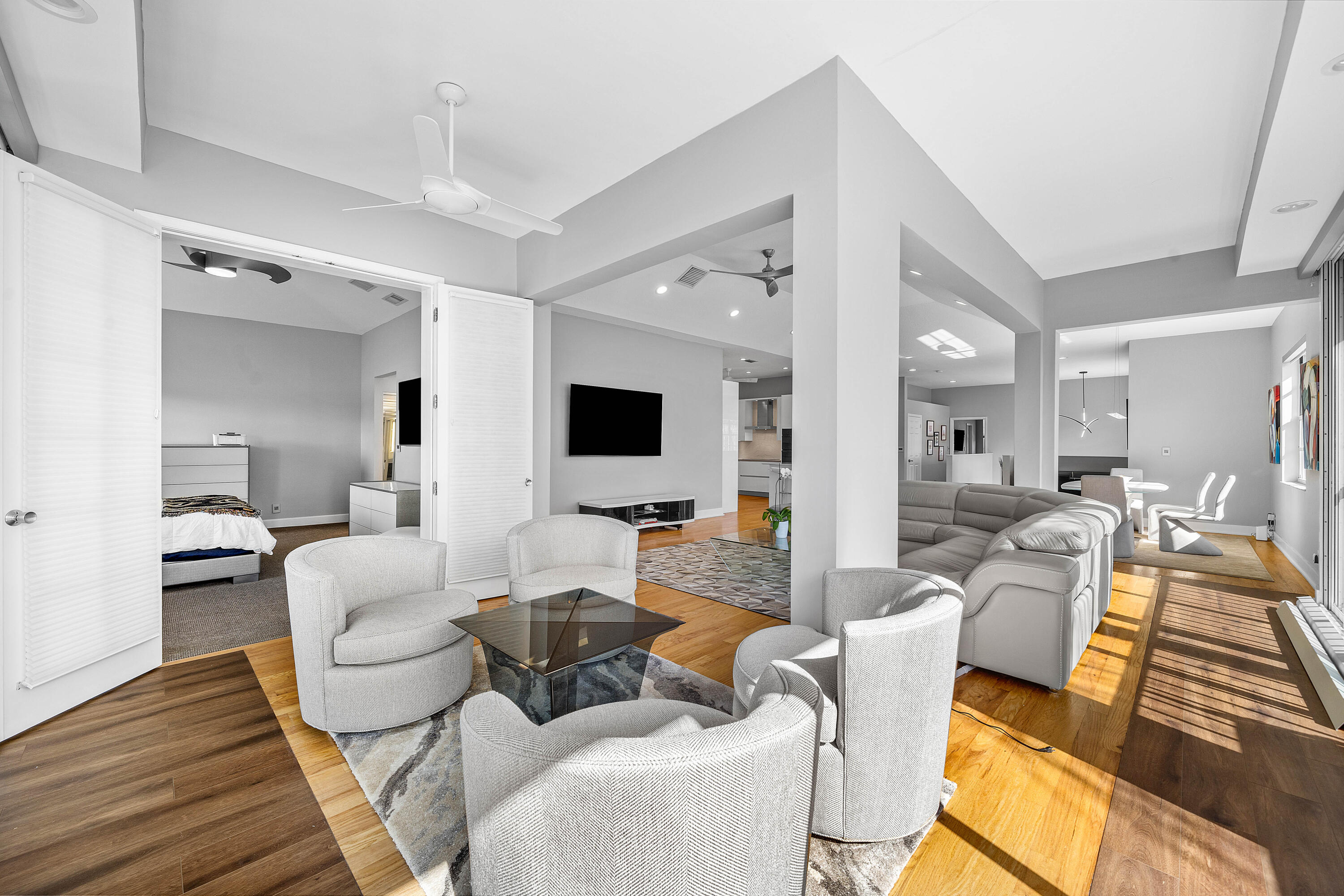 5196 Lake Catalina Drive, Unit B Boca Raton, FL 33496 - Photo 15 of 46 Sitting Area