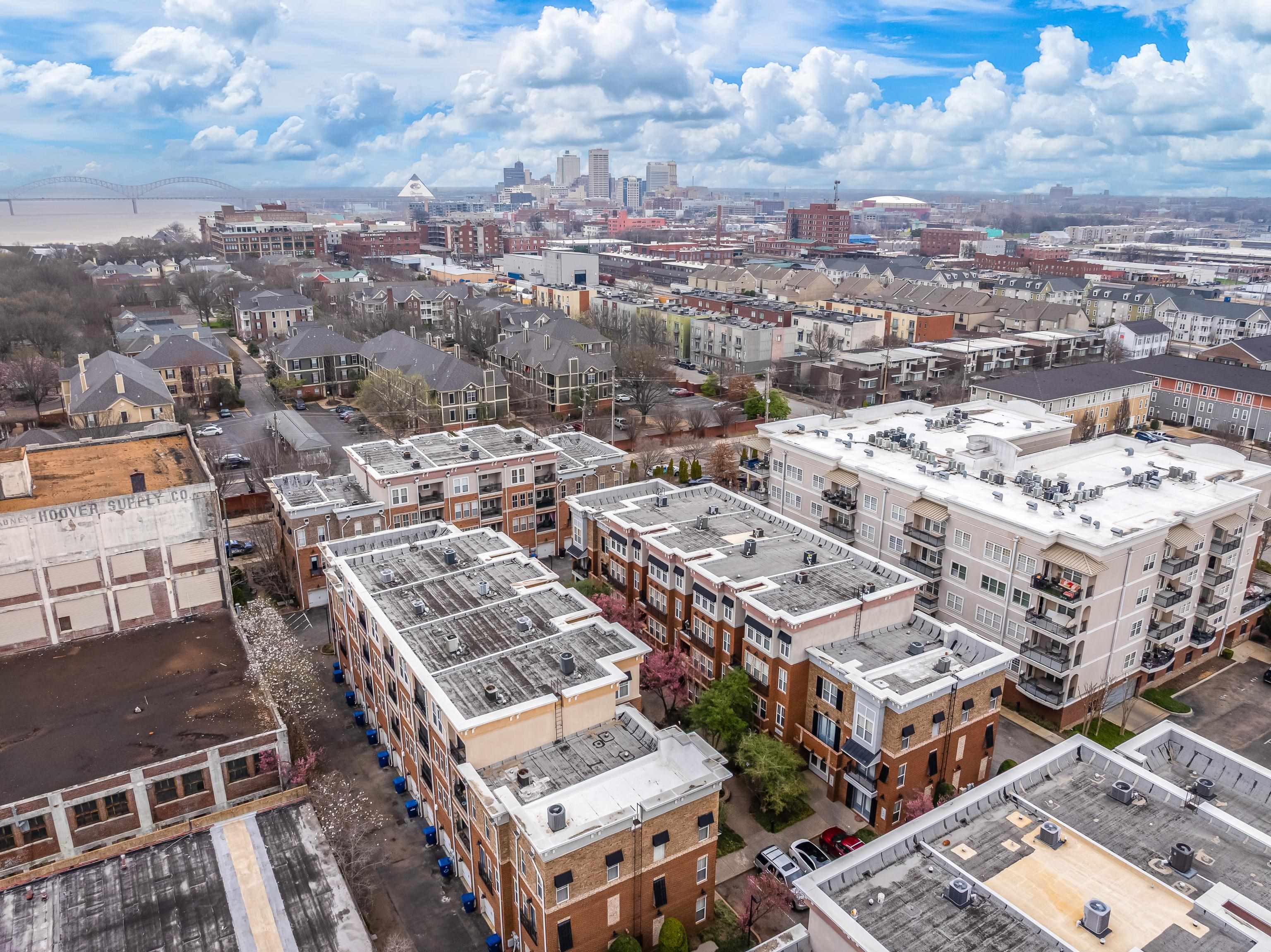 79 Shoemaker Court, Unit 108 Memphis, TN 38103 - Photo 31 of 33 an aerial view of a city