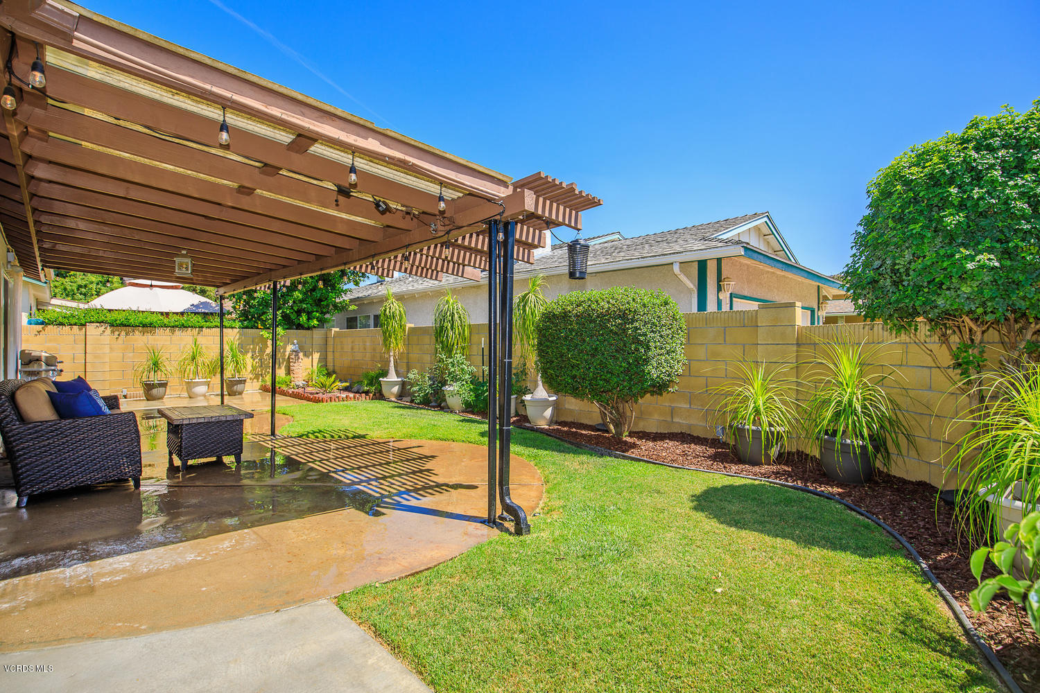 5658 Bloomfield Street Simi Valley, CA 93063 - Photo 22 of 26 5658 Bloomfield St Simi Valley-large-026
