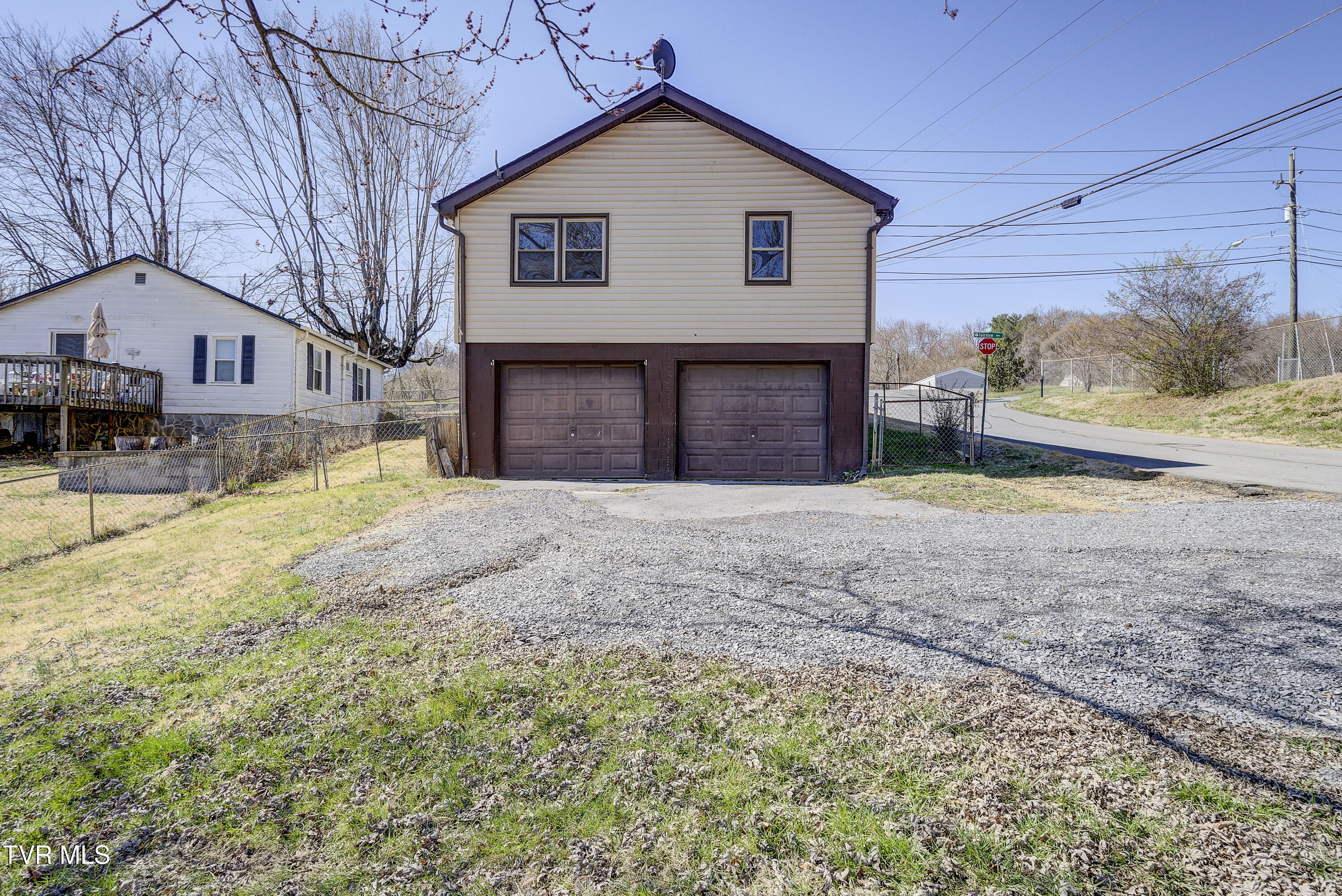 1237 Fairview Avenue Kingsport, TN 37660 - Photo 3 of 40 Fairview-35