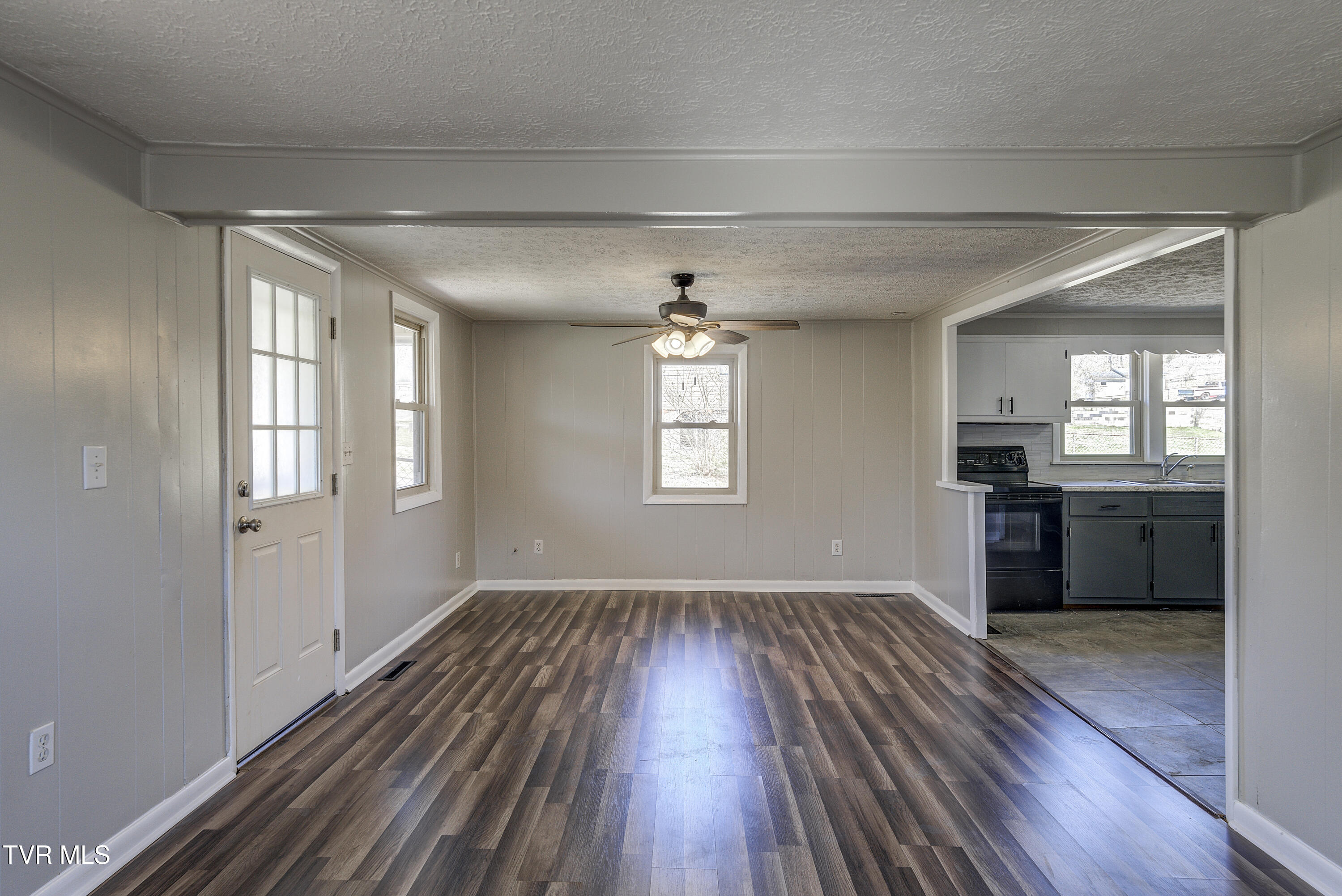 1237 Fairview Avenue Kingsport, TN 37660 - Photo 4 of 40 Fairview-1