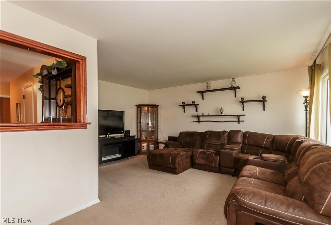 5089 Forest Road Mentor, OH 44060 - Photo 11 of 27 Gallery Image 11