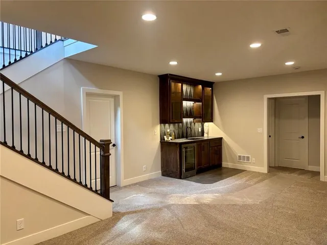 $525,000 | 1516 Southwest Arborpark Terrace, Lee's Summit, MO 64082