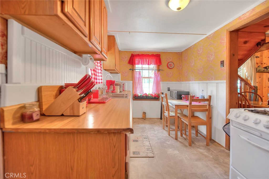 5926 Pine Street Wrightwood, CA 92397 - Photo 24 of 66