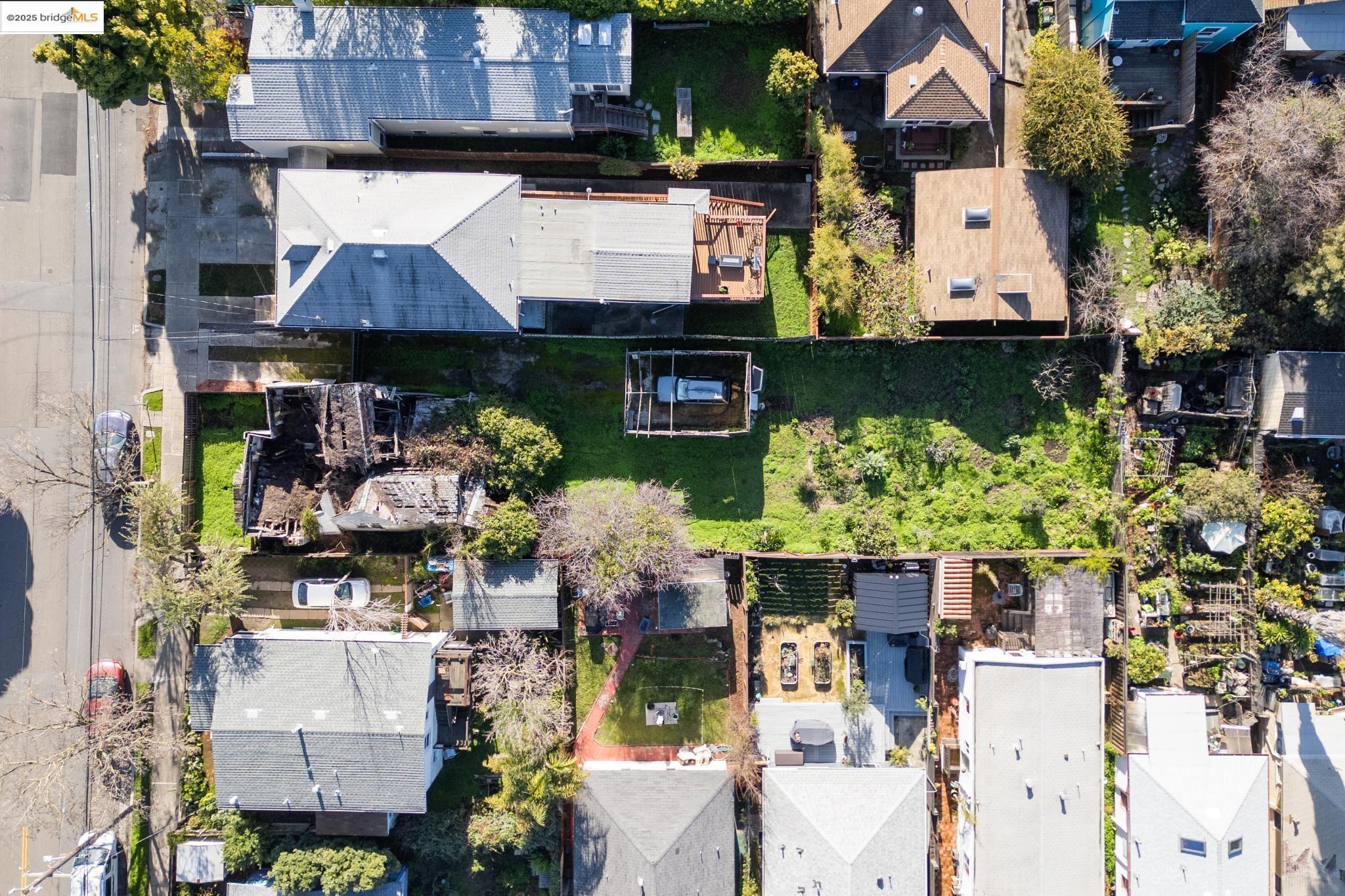 3032 Mabel Street Berkeley, CA 94702 - Photo 23 of 25 an aerial view of multiple house