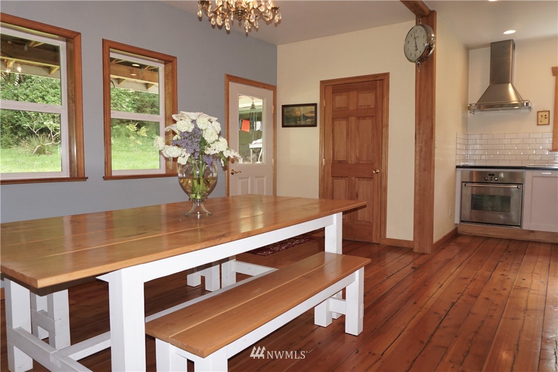 3826 Tracyton Beach Road Northwest Bremerton, WA 98310 - Photo 14 of 40 Gallery Image 14