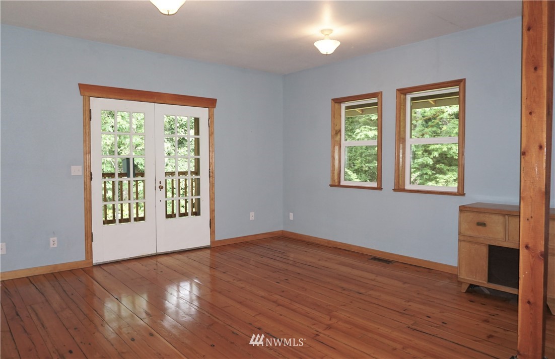 3826 Tracyton Beach Road Northwest Bremerton, WA 98310 - Photo 17 of 40 Gallery Image 17
