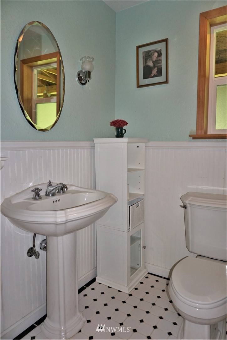 3826 Tracyton Beach Road Northwest Bremerton, WA 98310 - Photo 21 of 40 Gallery Image 21