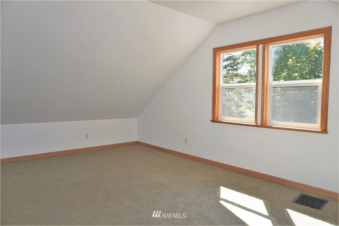 3826 Tracyton Beach Road Northwest Bremerton, WA 98310 - Photo 26 of 40 Gallery Image 26