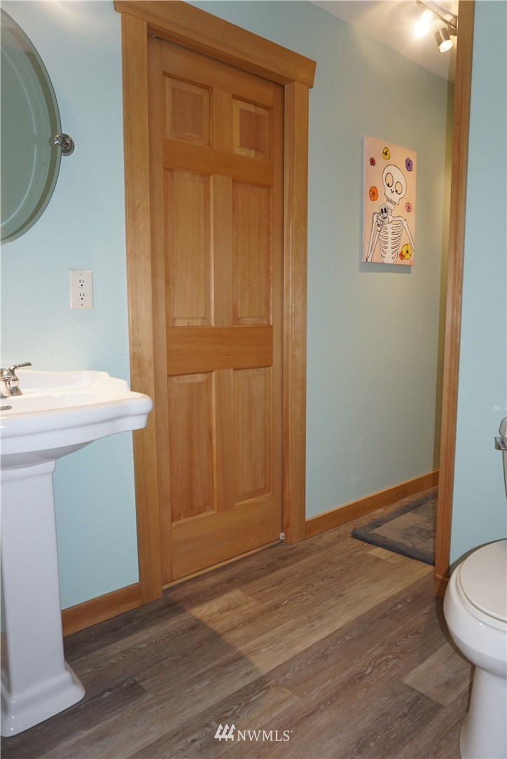 3826 Tracyton Beach Road Northwest Bremerton, WA 98310 - Photo 27 of 40 Gallery Image 27
