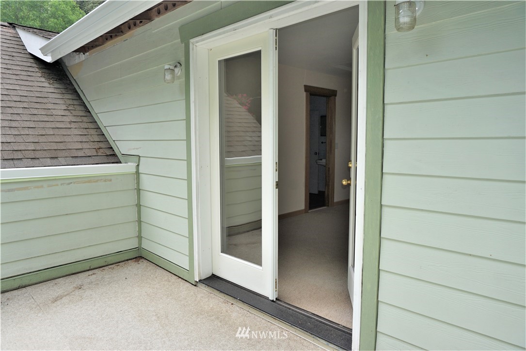 3826 Tracyton Beach Road Northwest Bremerton, WA 98310 - Photo 30 of 40 Gallery Image 30