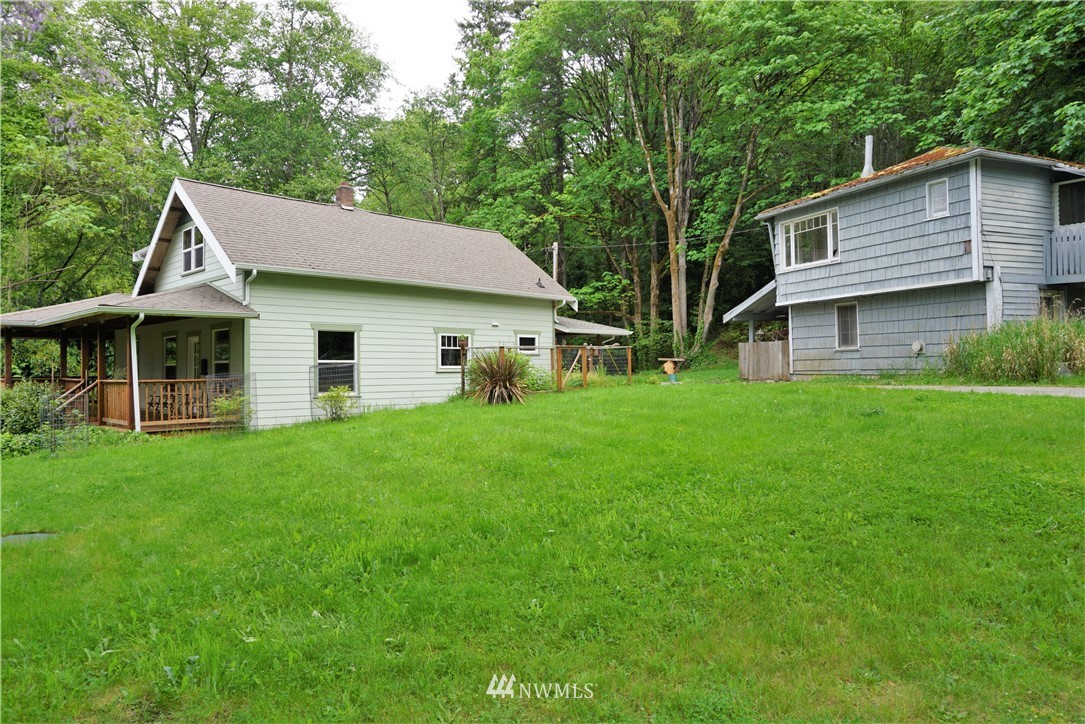 3826 Tracyton Beach Road Northwest Bremerton, WA 98310 - Photo 5 of 40 Gallery Image 5