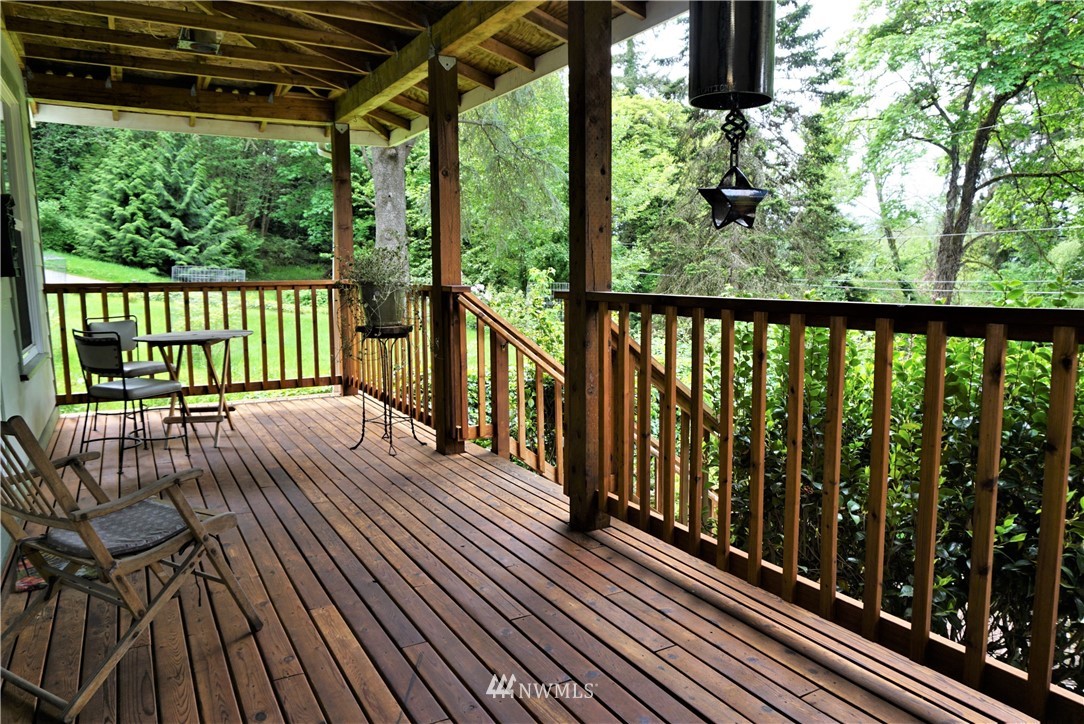 3826 Tracyton Beach Road Northwest Bremerton, WA 98310 - Photo 7 of 40 Gallery Image 7