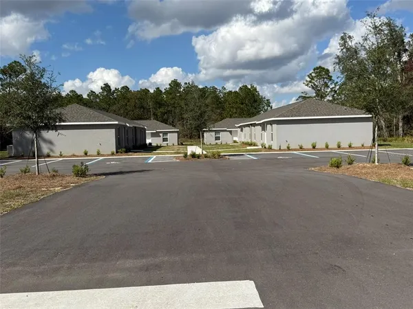 a view of a street with house