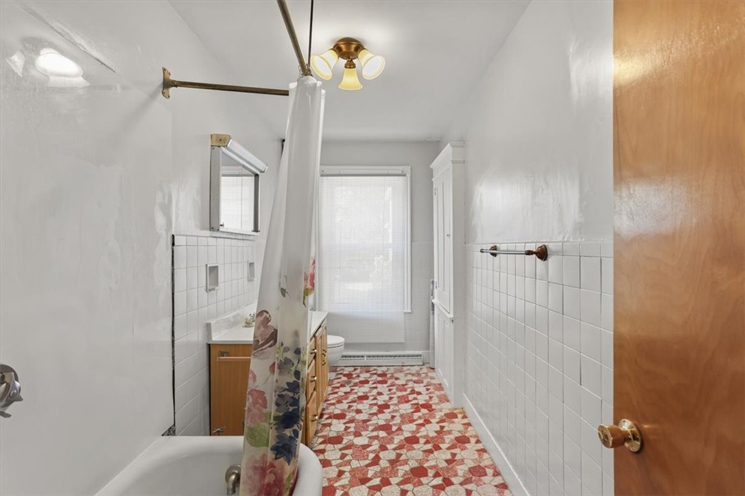 6 Shore Road East Providence, RI 02915 - Photo 10 of 43 Gallery Image 10