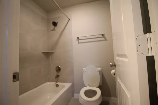 $2,300 | 19711 Whistle Creek Lane, Cypress, TX 77433