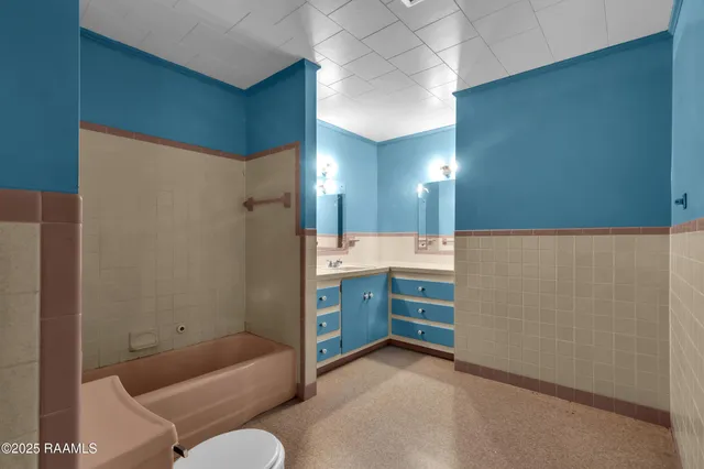 $339,900 | 617 Cemetery Road, St. Martinville, LA 70582