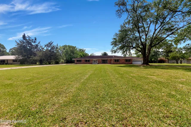 $339,900 | 617 Cemetery Road, St. Martinville, LA 70582