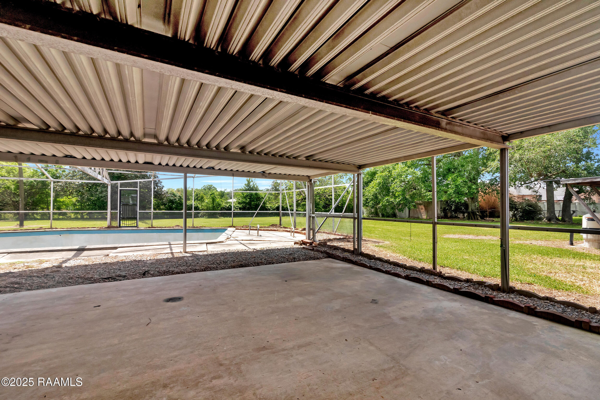 617 Cemetery Road St. Martinville, LA 70582 - Photo 8 of 38 Covered Patio