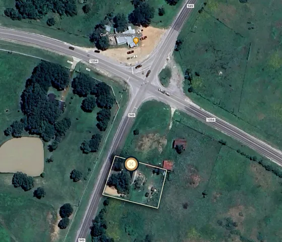 $1,800 | 9252 Farm To Market Road 949, Cat Spring, TX 78933