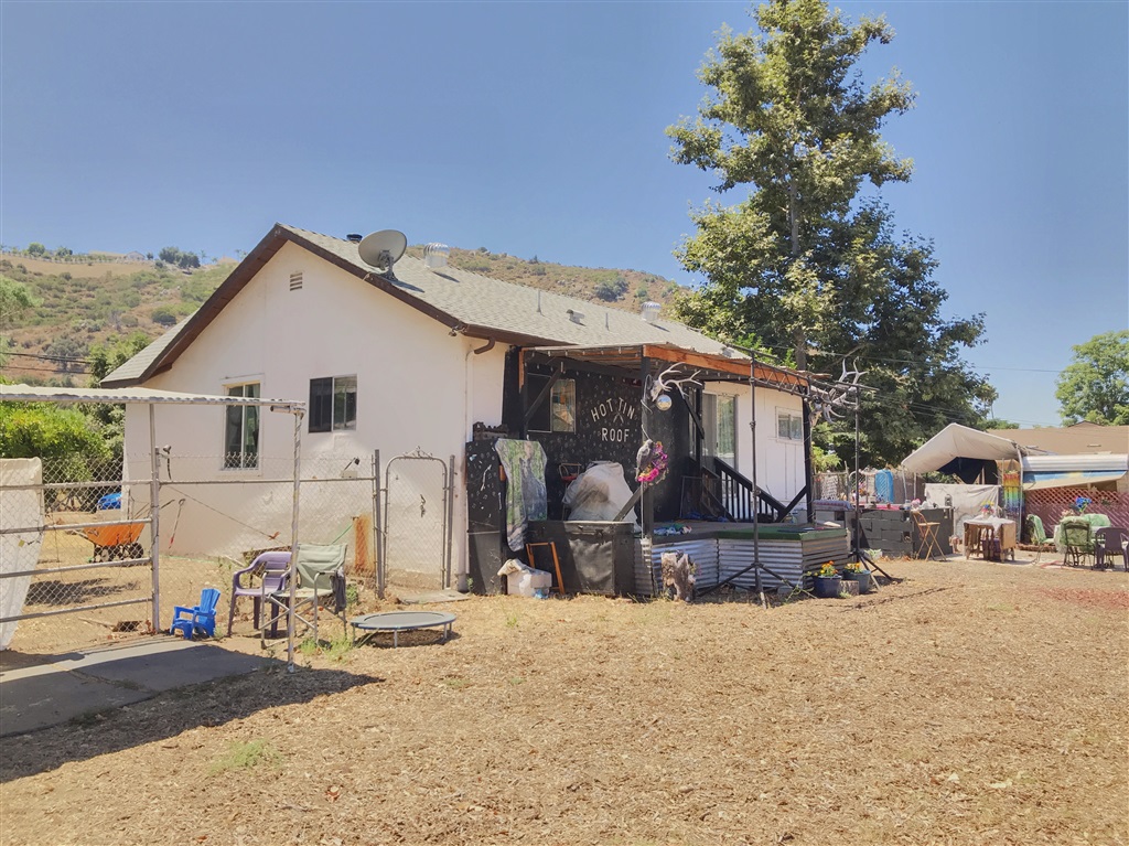 14706 El Monte Road Lakeside, CA 92040 - Photo 3 of 10