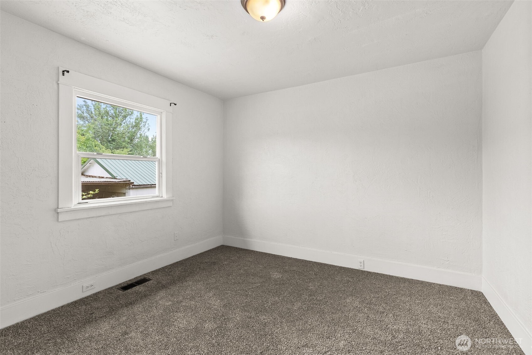 499 Southwest Chehalis Avenue Chehalis, WA 98532 - Photo 17 of 26