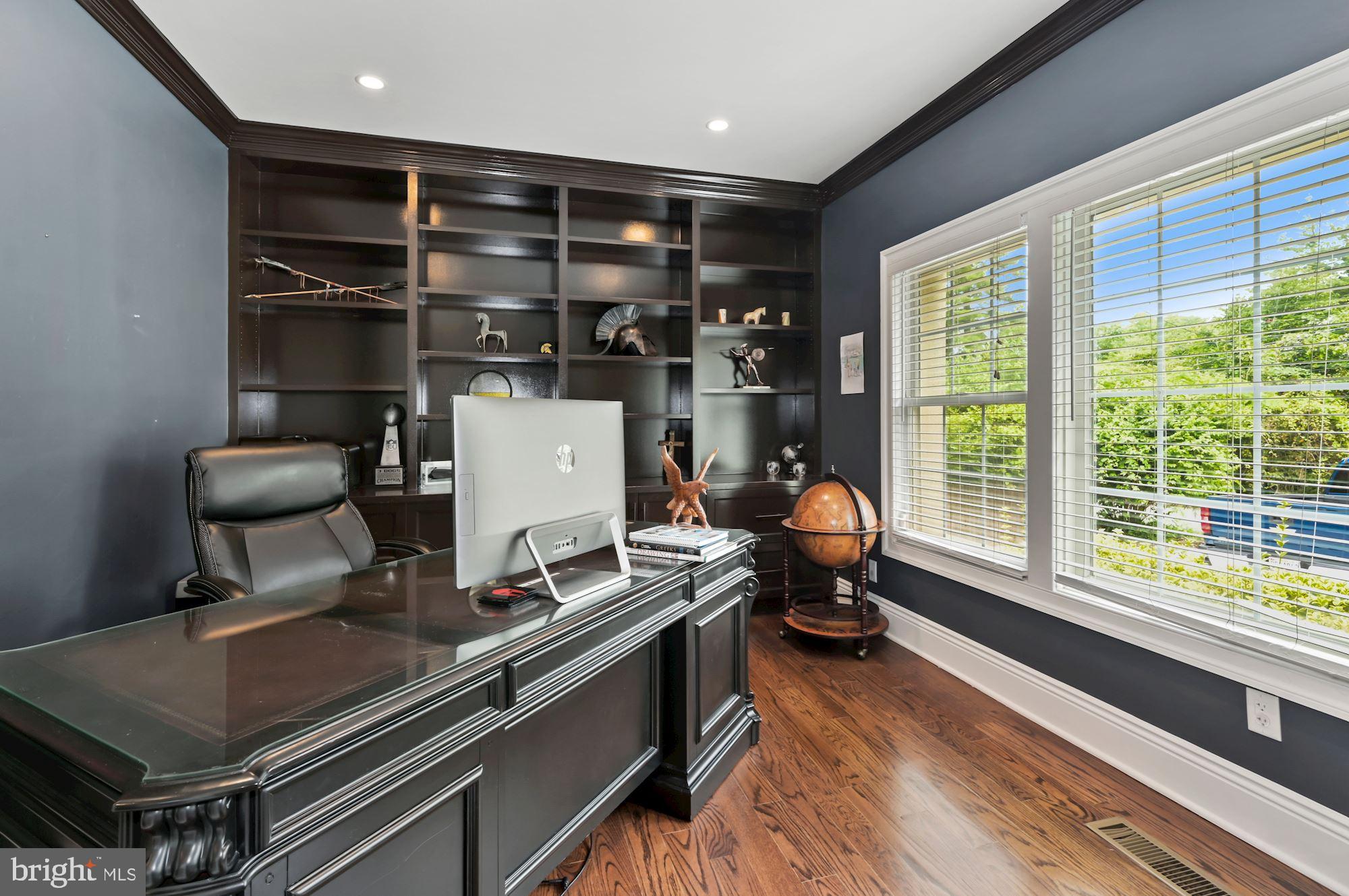 6005 Selvyn Road Bethesda, MD 20817 - Photo 25 of 65 Main Level Office w/ Custom Built-Ins